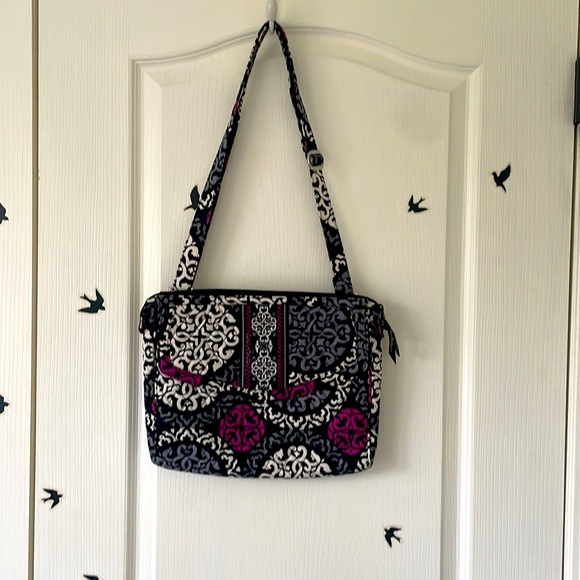 Vera Bradley Cranberry Magenta Envelope Style Bag - Picture 3 of 11